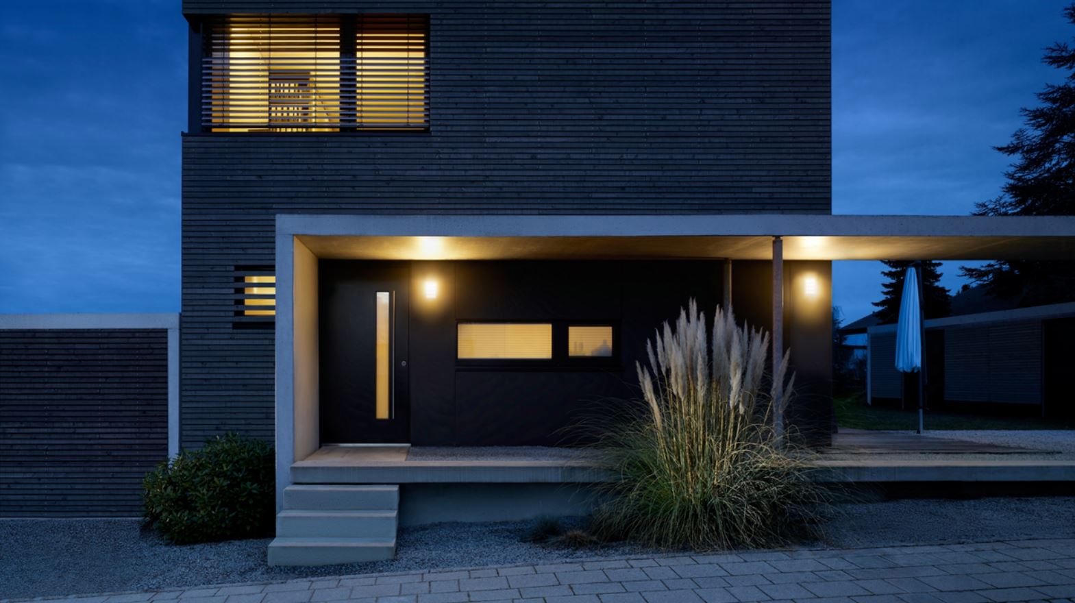 Miniatuur van STEINEL buitenlamp met sensor L 240 LED 3000K 9,3W - antraciet (056506)