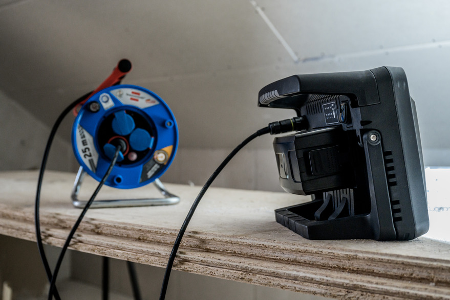 Miniatuur van BRENNENSTUHL werklamp compatible met 18V accu's en stekker 5 meter 100W 12500lm - 10050 MH (1173700001)