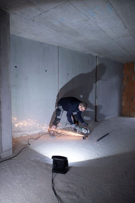 Miniatuur van BRENNENSTUHL werklamp compatible met verschillende 18V accu's en stekker 5 meter 60W 6200lm - 6050 MH (1173140600)