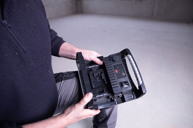 Miniatuur van BRENNENSTUHL werklamp compatible met verschillende 18V accu's en stekker 5 meter 60W 6200lm - 6050 MH (1173140600)