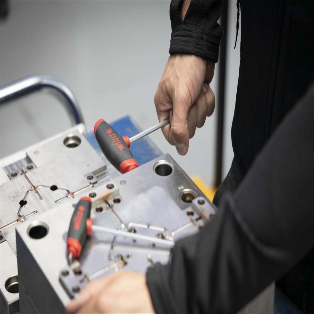 Miniatuur van Wiha metrische inbussleutelset 2,5 tot 8mm T-greep met zijpunt 334DS 6-delig (45620)