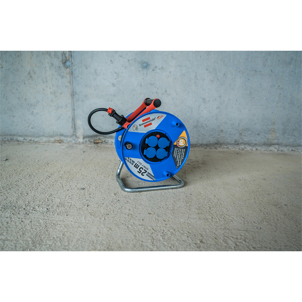 Miniatuur van BRENNENSTUHL kabelhaspel 4-voudig met penaarde 25 meter H07RN-R 3G2,5 neopreen IP44 (1208444)