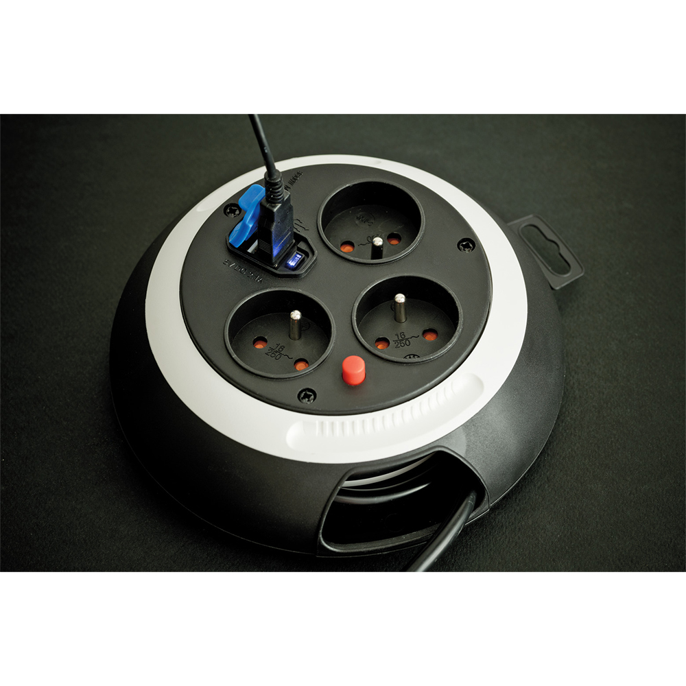 Miniatuur van BRENNENSTUHL kabelhaspel 3-voudig met penaarde + 2 USB 3 meter H05VV-F 3G1,5 neopreen IP20 (1109224600)