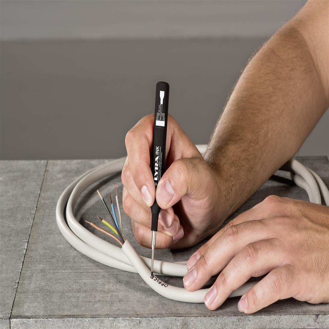 Miniatuur van Lyra merkstift zwart voor diepe gaten (4480099)