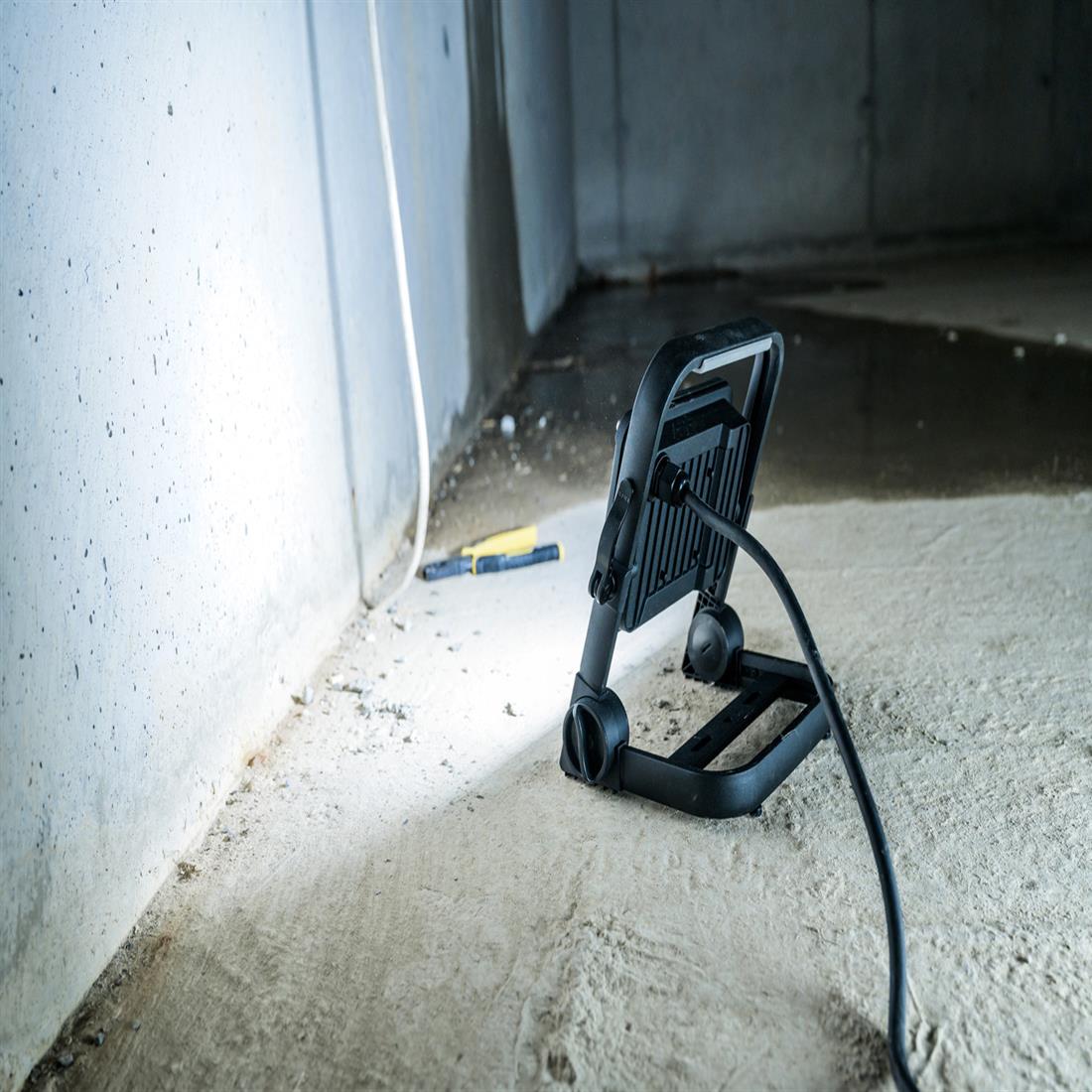 Miniatuur van BRENNENSTUHL bouwlamp Jaro 30W 3450lm 6500K IP65 3 meter kabel (1171250343)