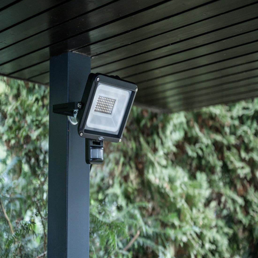 Miniatuur van BRENNENSTUHL schijnwerper met sensor 30W 3450lm 6500K IP65 met bewegingsmelder(1171250342)
