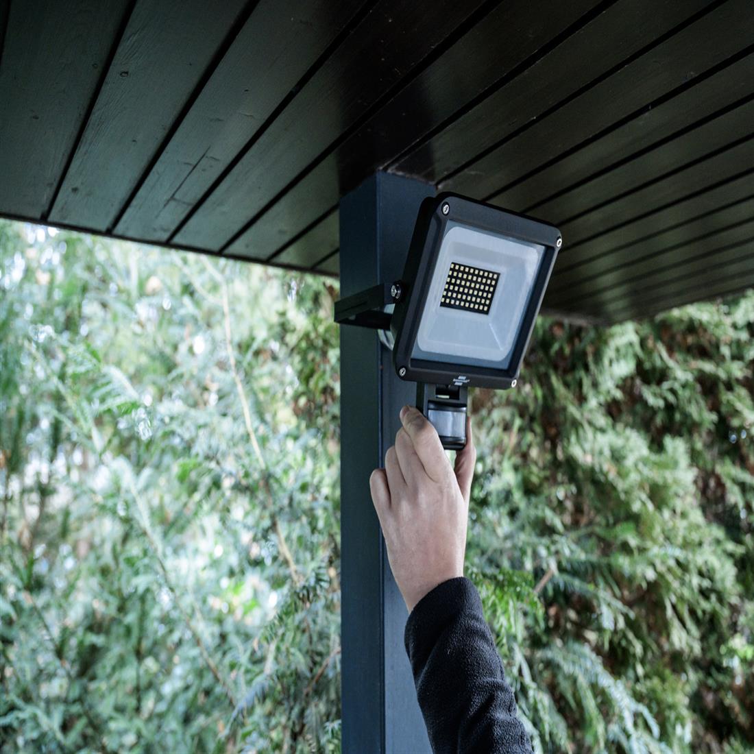 Miniatuur van BRENNENSTUHL schijnwerper met sensor 30W 3450lm 6500K IP65 met bewegingsmelder(1171250342)