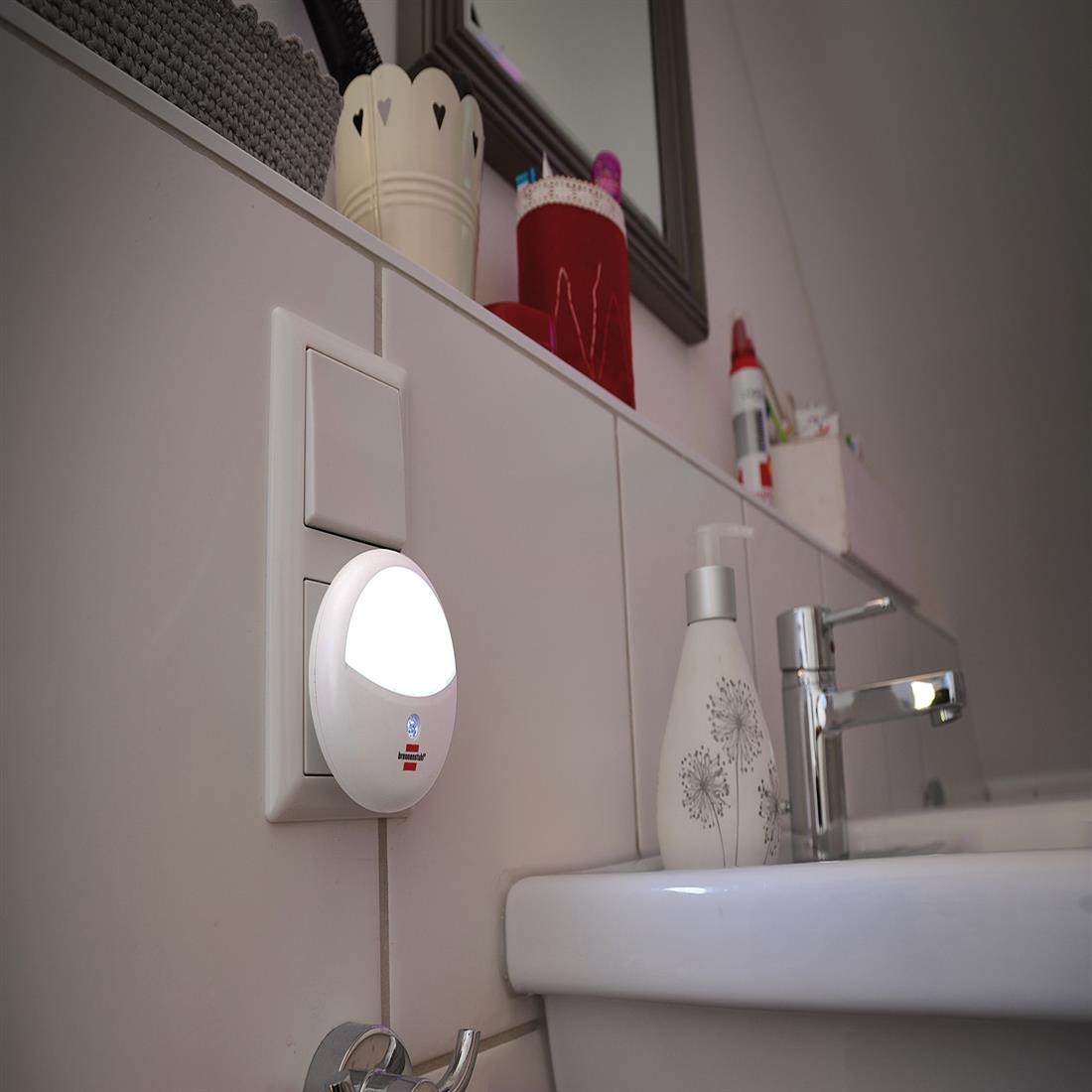Miniatuur van BRENNENSTUHL LED veiligheidslicht 50lm 220V IP20 (1173210)