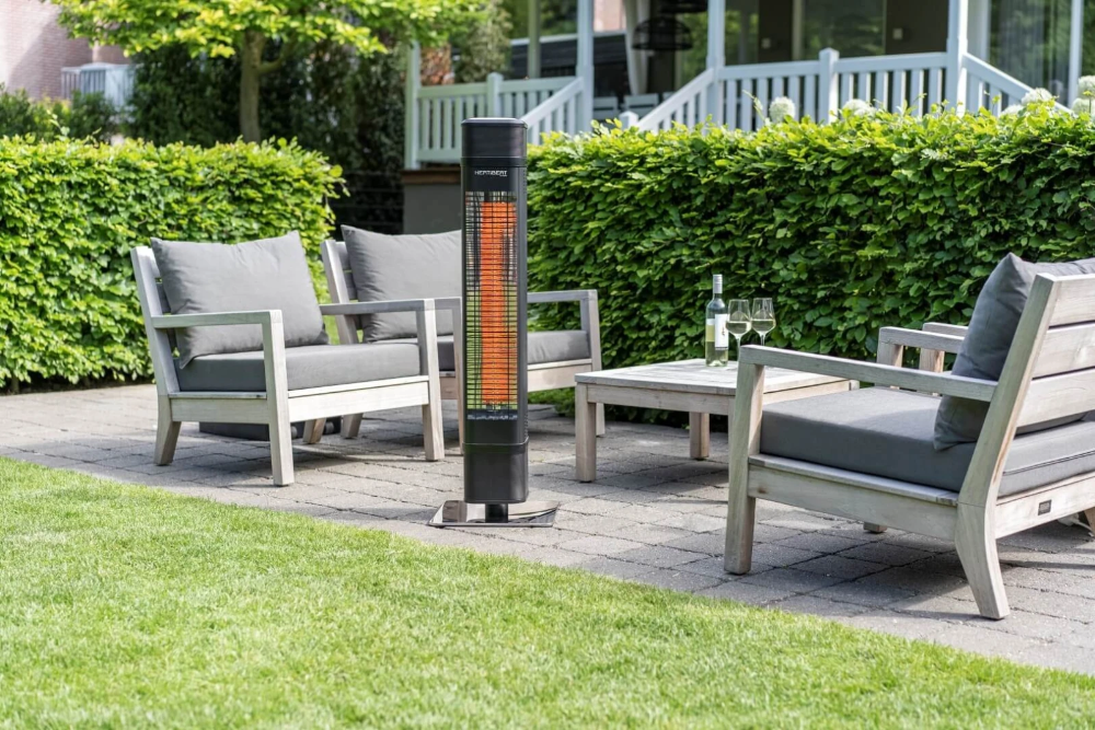 Miniatuur van Eurom elektrische staande terrrasverwarming 2200W te bedienen met app lengte 131cm IP65 - zwart (334562)