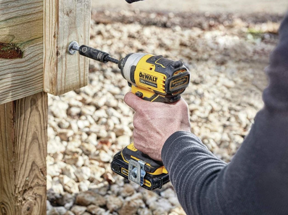 Miniatuur van DeWALT accu slagschroevendraaier 205Nm 18V XR 2x5.0Ah in TSTAK koffer (DCF887P2-QW)