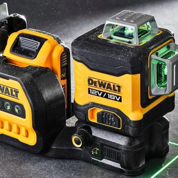 Miniatuur van DeWALT accu kruislijnlaser 12/18V groen 3x 360° met 2,0Ah accu en lader in TSTAK koffer (DCE089D1G18-QW)