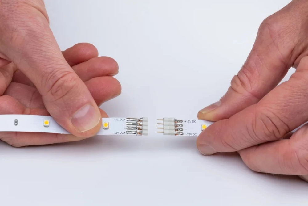 Miniatuur van Paulmann LED strip volledige set 12V warm wit 3000K 60LED/m  - lengte 5 meter (78972)