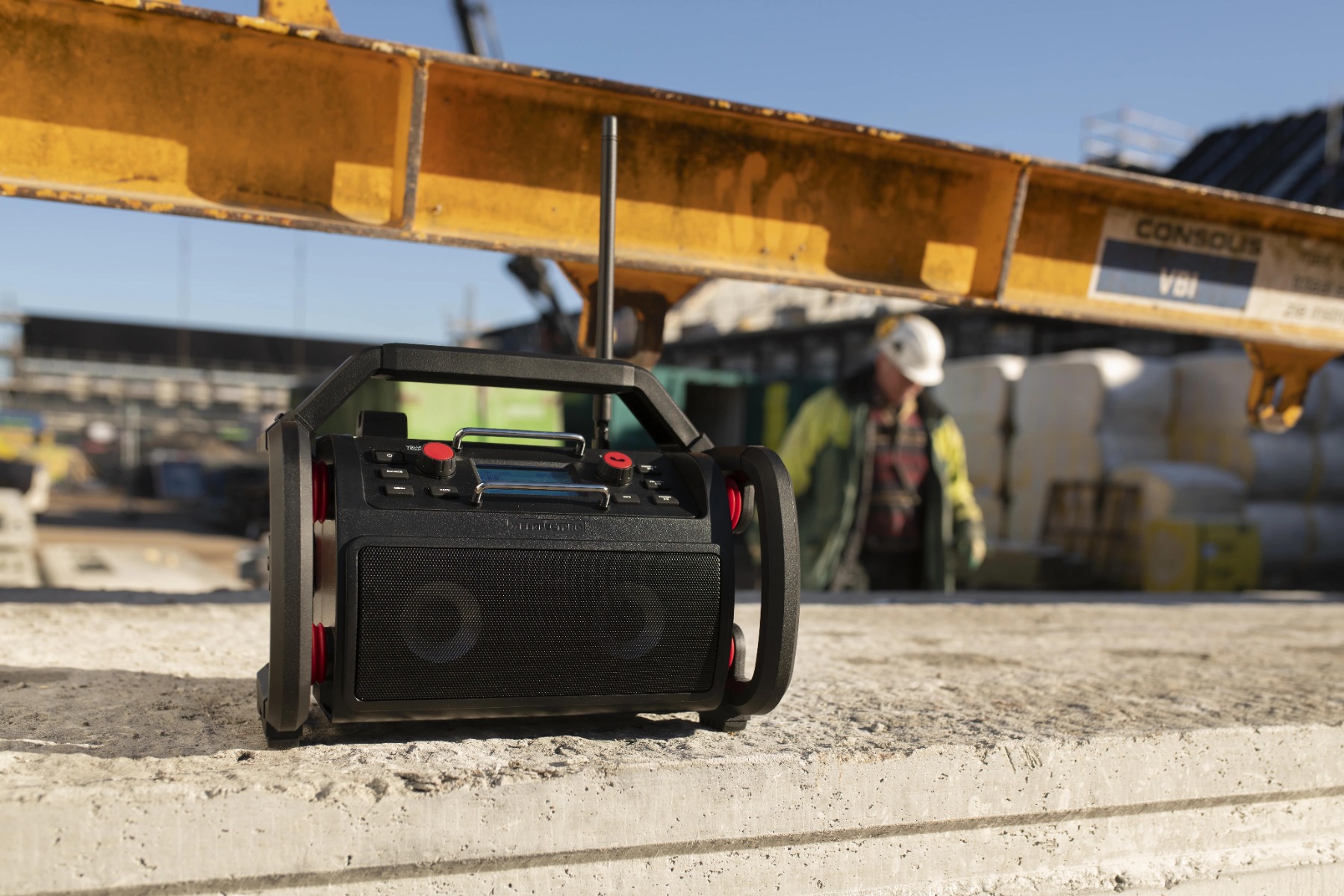 Miniatuur van PerfectPro bouwradio Rockpro Bluetooth DAB+ FM AUX USB 2x15W IP65 (RP2)