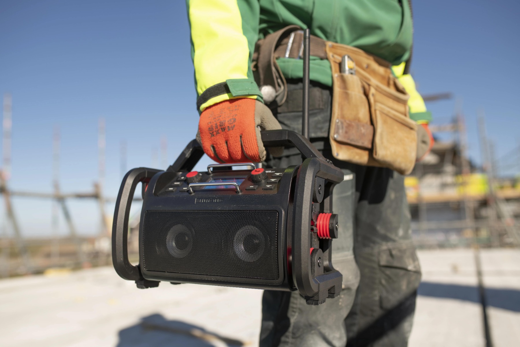 Miniatuur van PerfectPro bouwradio Rockpro Bluetooth DAB+ FM AUX USB 2x15W IP65 (RP2)