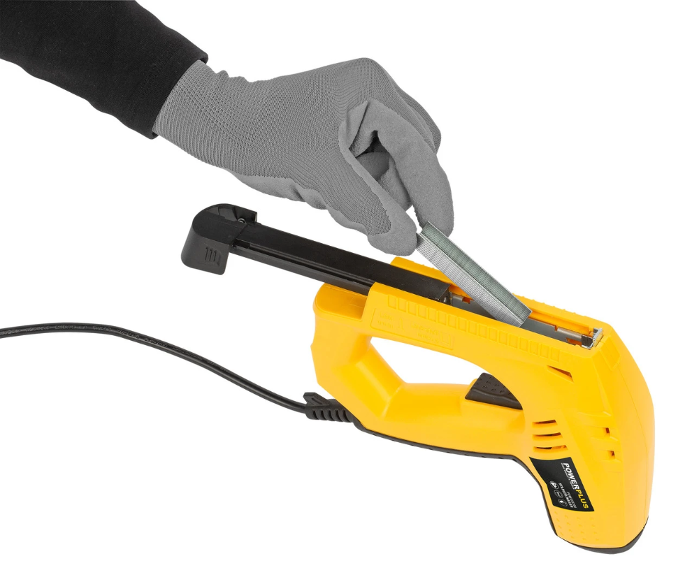 Miniatuur van PowerPlus elektrische afwerktacker 230V 45W - set met 200 nieten en 100 spijkers (POWX13700)