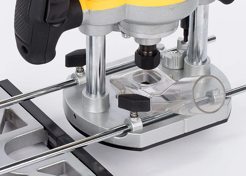 Miniatuur van PowerPlus bovenfrees 230V 1500W met fijninstelling - complete set met 12 frezen (POWX093)