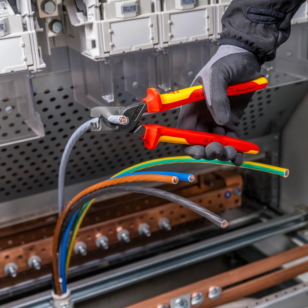 Miniatuur van KNIPEX kabelschaar VDE-geïsoleerd (95 18 225)