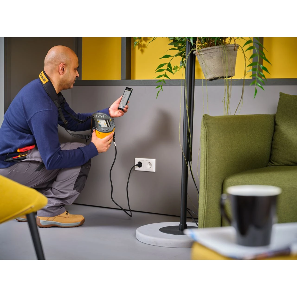 Miniatuur van FLUKE 1673FC SCH multifunctionele installatietester met app max belasting 600V in draagkoffer (5580834)