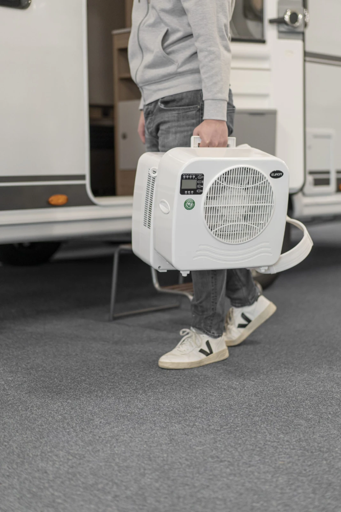 Miniatuur van Eurom AC3201E E split airco voor caravan of camper 3200BTU met timer (382570)..