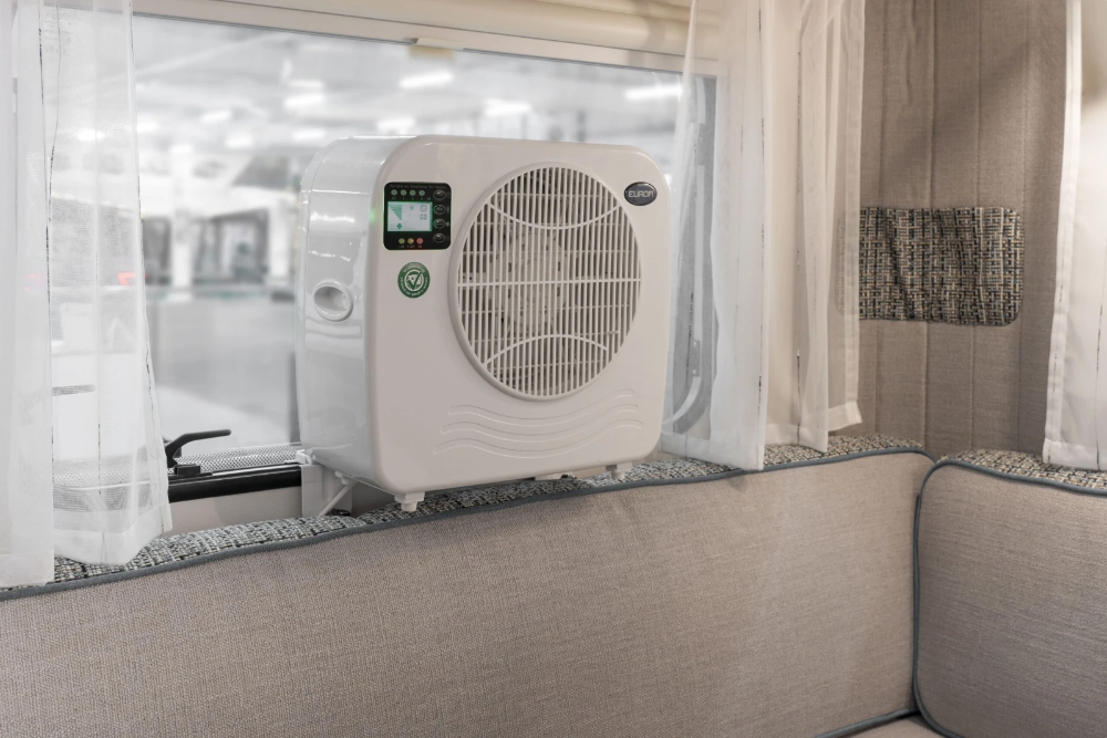 Miniatuur van Eurom AC3201E E split airco voor caravan of camper 3200BTU met timer (382570)..