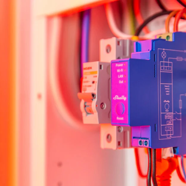 Miniatuur van Shelly Pro 1 - schakelactor 1-voudig potentiaalvrij 16A DIN-rail (SPSW-201XE16EU)