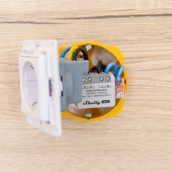 Miniatuur van Shelly EM Mini Gen4 energiemeter inbouw compact (S4EM-001PXCEU16)