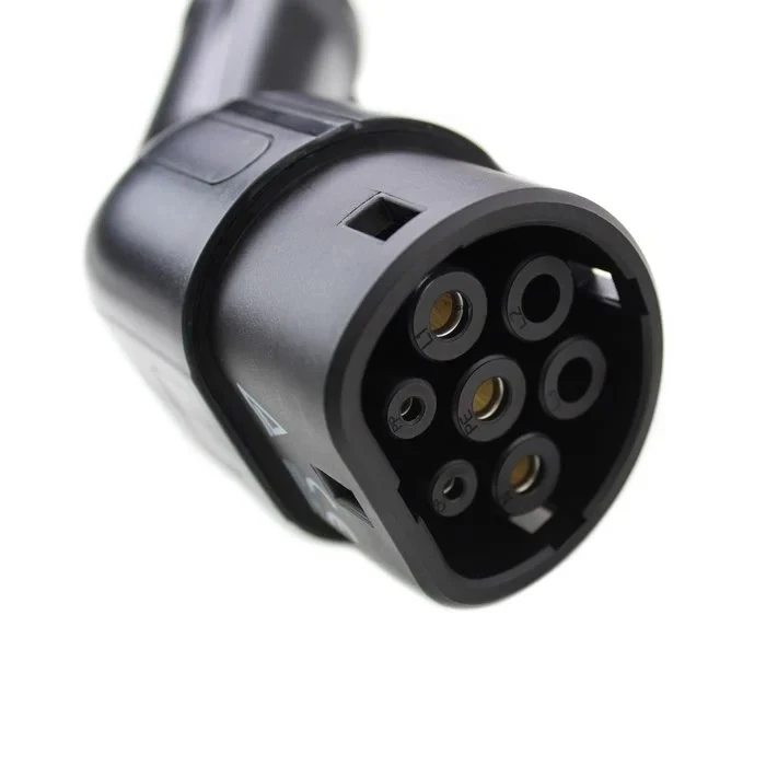 Miniatuur van Loady mobiele laadpaal 7,4kW CEE 32A 1-fase naar type 2 kabel 15 meter (CX-PC-CEE-T2-1P-32A-15M)