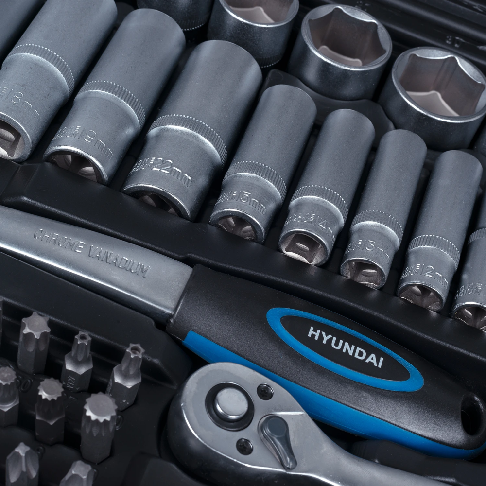 Miniatuur van Hyundai gereedschapset met dopsleutelset steekringsleutelset en bitset 216-delig (59654)