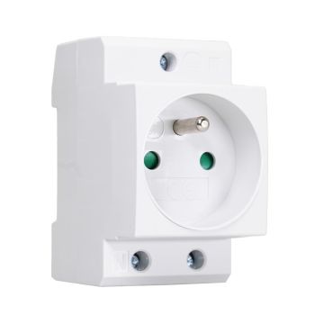 EMAT stopcontact met PEN aarde din-rail