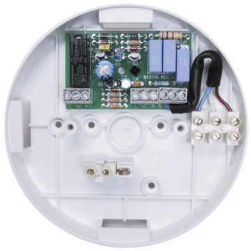 Ei Electronics opbouwsokkel met relaiscontact inclusief deksel 5A - wit (EI128R)