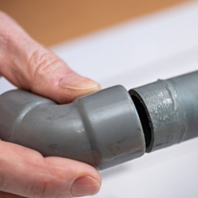 Hoe lang moet PVC-lijm drogen?